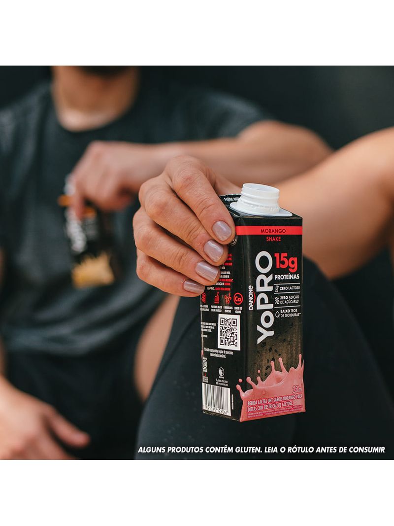 Yopro-Bebida-Lactea-Uht-Morango-15g-De-Proteinas-250ml